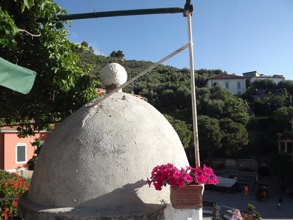 New Hotel Genio Porto Venere Esterno foto