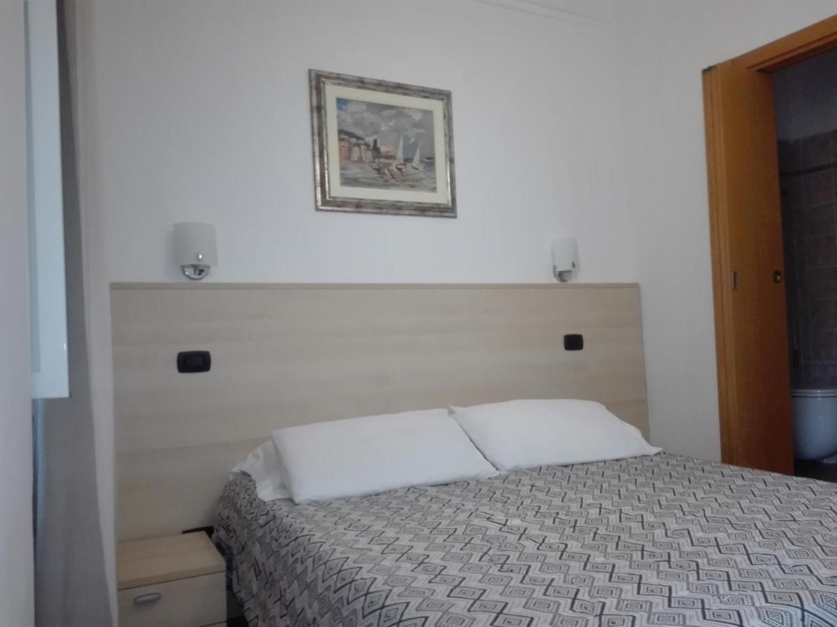 New Hotel Genio Porto Venere Esterno foto
