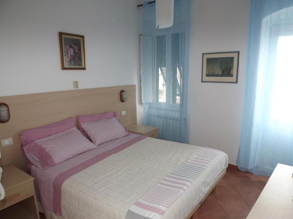 New Hotel Genio Porto Venere Esterno foto
