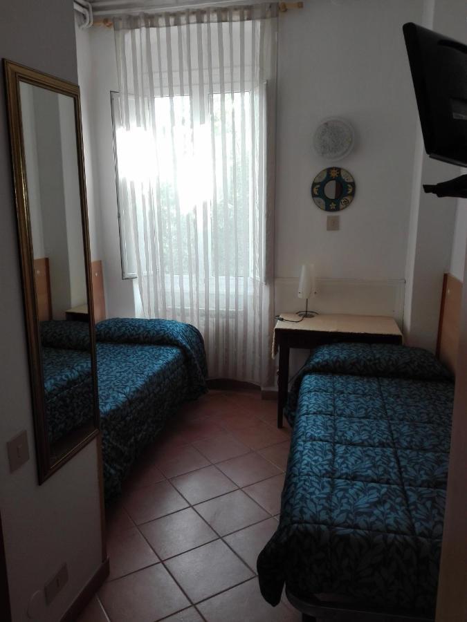 New Hotel Genio Porto Venere Esterno foto