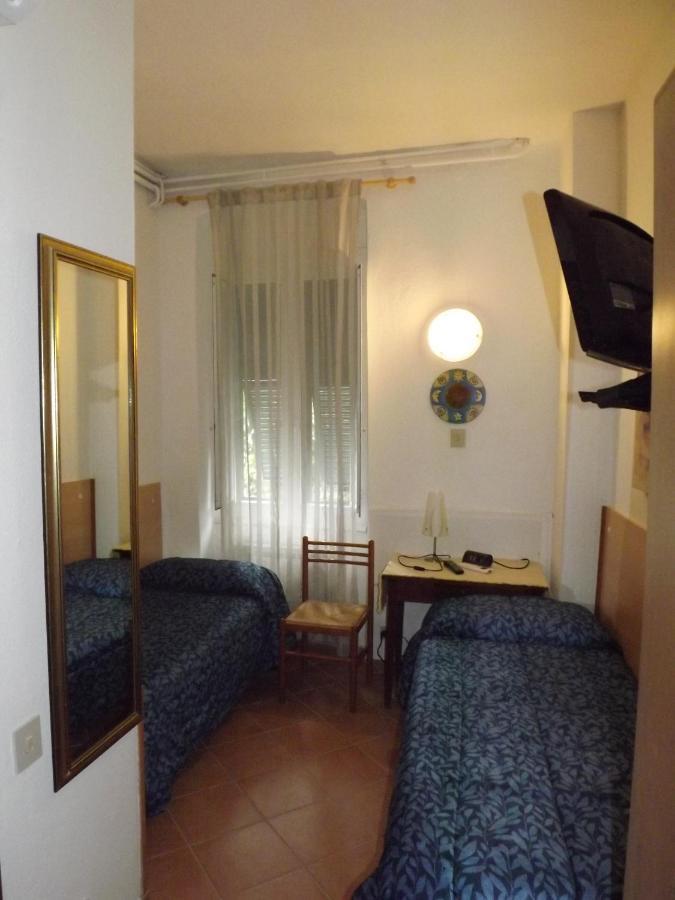 New Hotel Genio Porto Venere Esterno foto